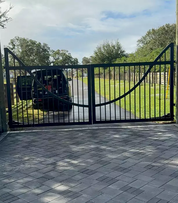 Swing Gate Repair Enterprise